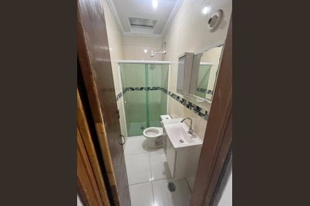 Casa à venda com 120m², 3 quartos e 1 vaga Casa à venda com 120m², 3 quartos e 1 vagaBanheiro