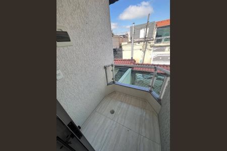 Casa à venda com 120m², 3 quartos e 1 vaga Casa à venda com 120m², 3 quartos e 1 vagaVaranda