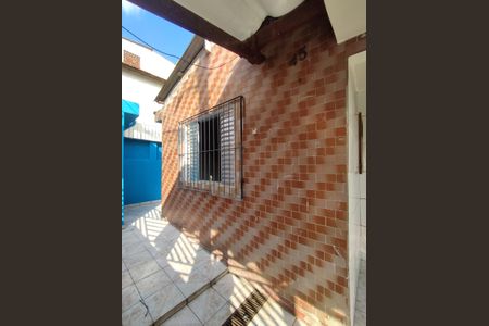 Quintal  de casa para alugar com 2 quartos, 100m² em Vila Moraes, São Paulo