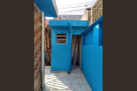 Banheiro de serviço de casa para alugar com 2 quartos, 100m² em Vila Moraes, São Paulo