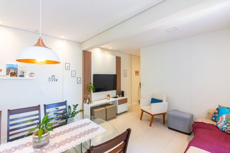 Sala  de apartamento à venda com 2 quartos, 55m² em Padroeira, Osasco