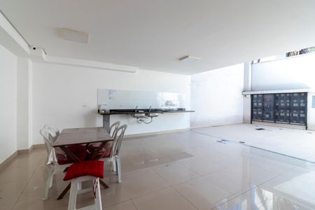 Apartamento à venda com 45m², 2 quartos e sem vagaÁrea comum - Salão de festas