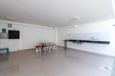 Apartamento à venda com 45m², 2 quartos e sem vagaÁrea comum - Salão de festas