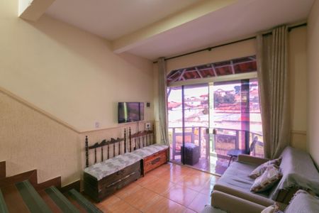 Casa à venda com 3 quartos, 168m² em Canaa, Belo Horizonte
