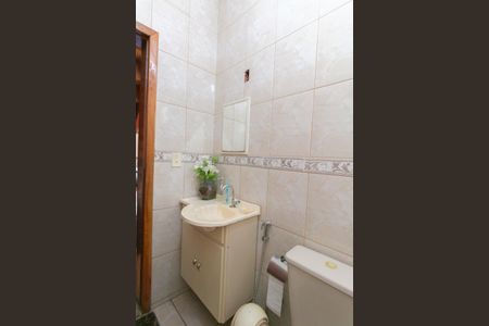 Casa à venda com 168m², 3 quartos e 2 vagas