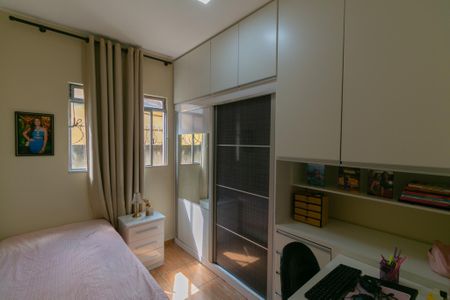Casa à venda com 168m², 3 quartos e 2 vagas