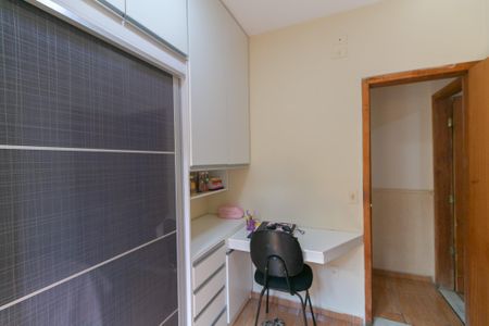 Casa à venda com 168m², 3 quartos e 2 vagas