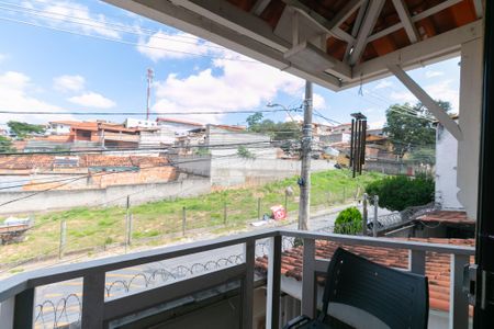 Casa à venda com 168m², 3 quartos e 2 vagas