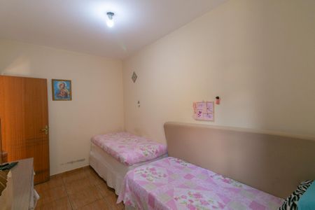 Casa à venda com 168m², 3 quartos e 2 vagas