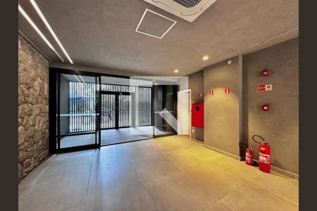 Apartamento à venda com 68m², 2 quartos e 1 vagaHall de entrada