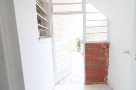 Casa para alugar com 60m², 1 quarto e sem vagaÁrea de Serviço