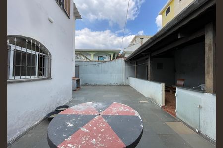 Casa para alugar com 250m², 3 quartos e 2 vagas