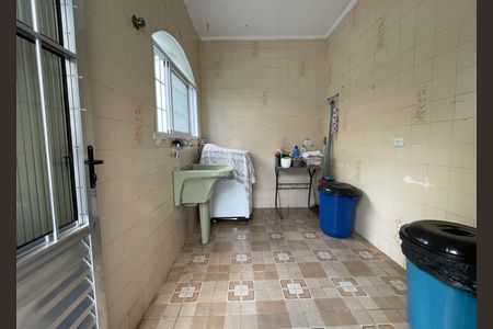 Casa para alugar com 250m², 3 quartos e 2 vagas