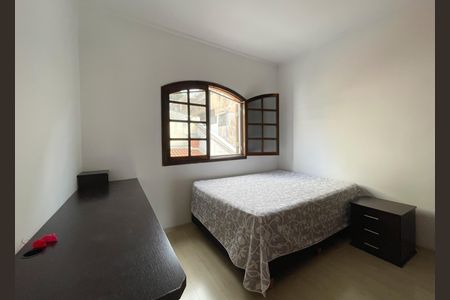 Casa para alugar com 250m², 3 quartos e 2 vagas