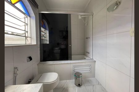 Casa para alugar com 250m², 3 quartos e 2 vagas