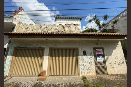 Casa para alugar com 250m², 3 quartos e 2 vagas