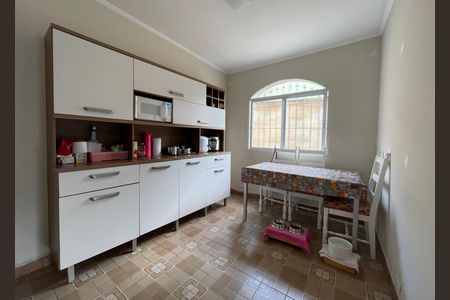 Casa para alugar com 250m², 3 quartos e 2 vagas