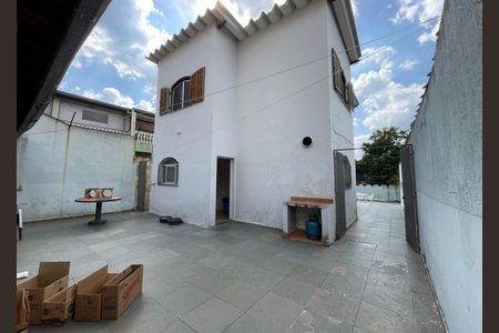 Casa para alugar com 250m², 3 quartos e 2 vagas