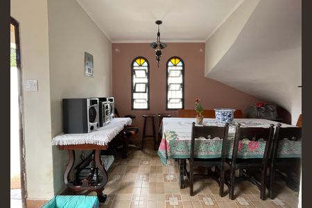 Casa para alugar com 250m², 3 quartos e 2 vagas