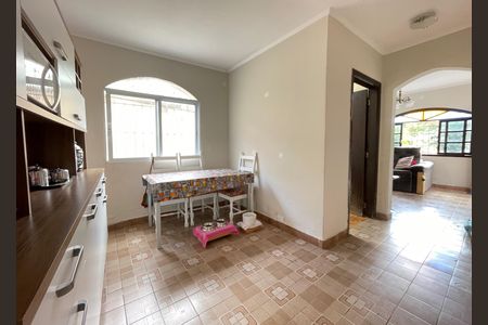 Casa para alugar com 250m², 3 quartos e 2 vagas