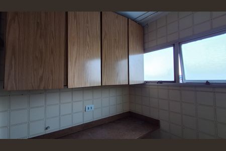 Apartamento para alugar com 143m², 3 quartos e 2 vagasÁrea de Serviço 