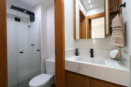 Apartamento à venda com 40m², 2 quartos e 1 vaga Apartamento à venda com 40m², 2 quartos e 1 vagaBanheiro