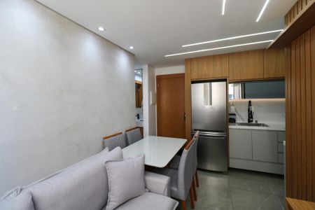 Apartamento à venda com 40m², 2 quartos e 1 vaga Apartamento à venda com 40m², 2 quartos e 1 vagaSala