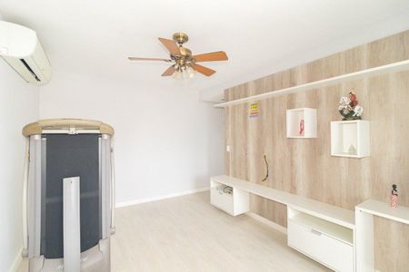 Sala de apartamento para alugar com 2 quartos, 67m² em Cristal, Porto Alegre