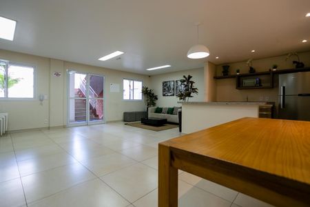 Apartamento para alugar com 48m², 2 quartos e 1 vagaÁrea comum - Salão de festas