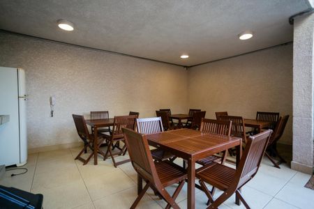 Apartamento para alugar com 48m², 2 quartos e 1 vagaÁrea comum - Churrasqueira