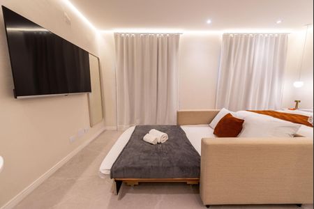 Studio para alugar com 27m², 1 quarto e 1 vaga Studio para alugar com 27m², 1 quarto e 1 vagaSala/Quarto
