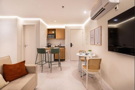Studio para alugar com 27m², 1 quarto e 1 vaga Studio para alugar com 27m², 1 quarto e 1 vagaSala/Quarto