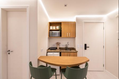 Studio para alugar com 27m², 1 quarto e 1 vaga Studio para alugar com 27m², 1 quarto e 1 vagaCozinha