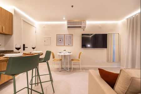 Studio para alugar com 27m², 1 quarto e 1 vaga Studio para alugar com 27m², 1 quarto e 1 vagaSala/Quarto