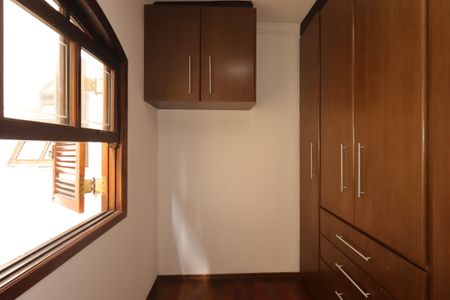 Casa para alugar com 185m², 3 quartos e 2 vagasQuarto 2
