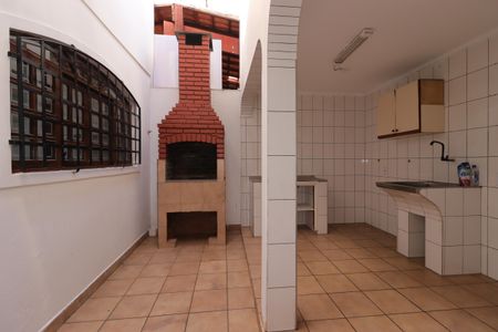 Casa para alugar com 185m², 3 quartos e 2 vagasÁrea de Serviço