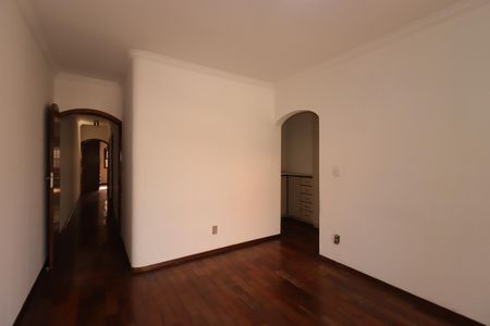 Casa para alugar com 185m², 3 quartos e 2 vagasSuíte