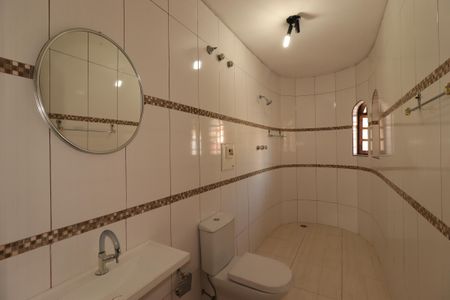 Casa para alugar com 185m², 3 quartos e 2 vagasBanheiro da Suíte