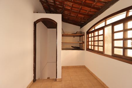 Casa para alugar com 185m², 3 quartos e 2 vagasDepósito
