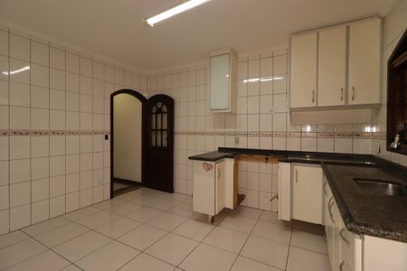 Casa para alugar com 185m², 3 quartos e 2 vagasCozinha