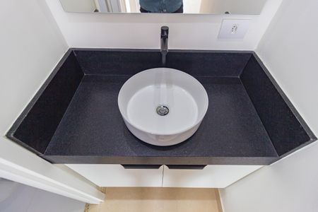 Apartamento para alugar com 40m², 1 quarto e 1 vagaDetalhe - Banheiro