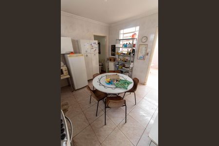 Casa à venda com 182m², 3 quartos e 5 vagasCOZINHA