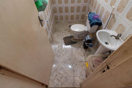 Casa à venda com 182m², 3 quartos e 5 vagasBANHEIRO 2