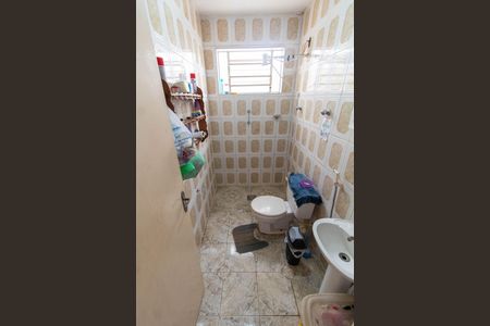 Casa à venda com 182m², 3 quartos e 5 vagasBANHEIRO 2