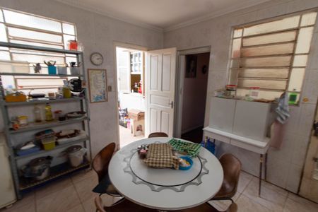 Casa à venda com 182m², 3 quartos e 5 vagasCOZINHA