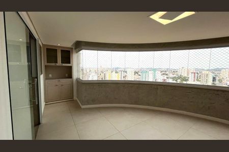 Apartamento para alugar com 3 quartos, 250m² em Vila Scarpelli, Santo André