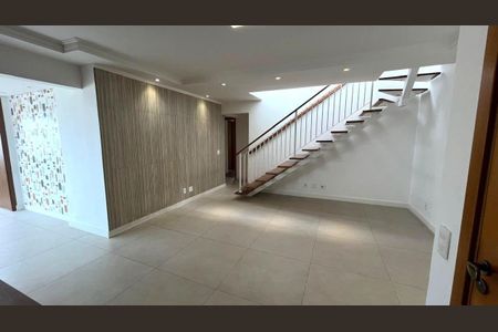 Apartamento para alugar com 250m², 3 quartos e 3 vagas