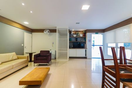 Apartamento à venda com 90m², 3 quartos e 2 vagasÁrea comum - Salão de festas