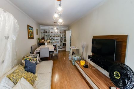 Casa à venda com 202m², 3 quartos e 3 vagasSala