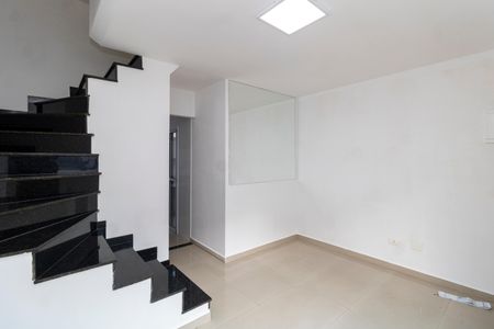 Sala de casa de condomínio para alugar com 2 quartos, 69m² em Tremembé, São Paulo